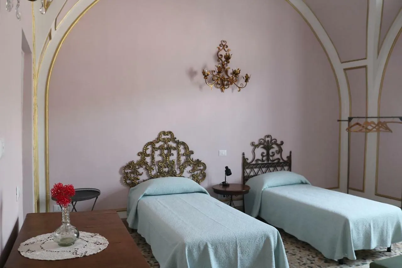 In The Center Of Florence Hotel